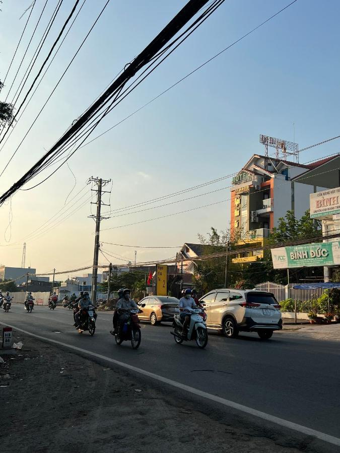 Ngoc Kha Tu 2 Hotel Long Xuyên Exterior foto