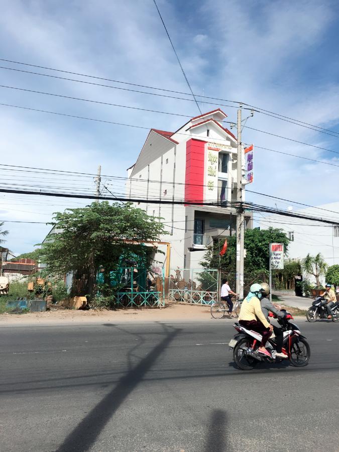 Ngoc Kha Tu 2 Hotel Long Xuyên Exterior foto